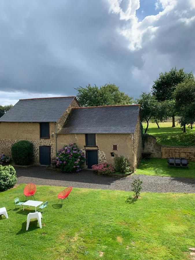Le Logis De La Lettre Bed & Breakfast Tinteniac Exterior photo