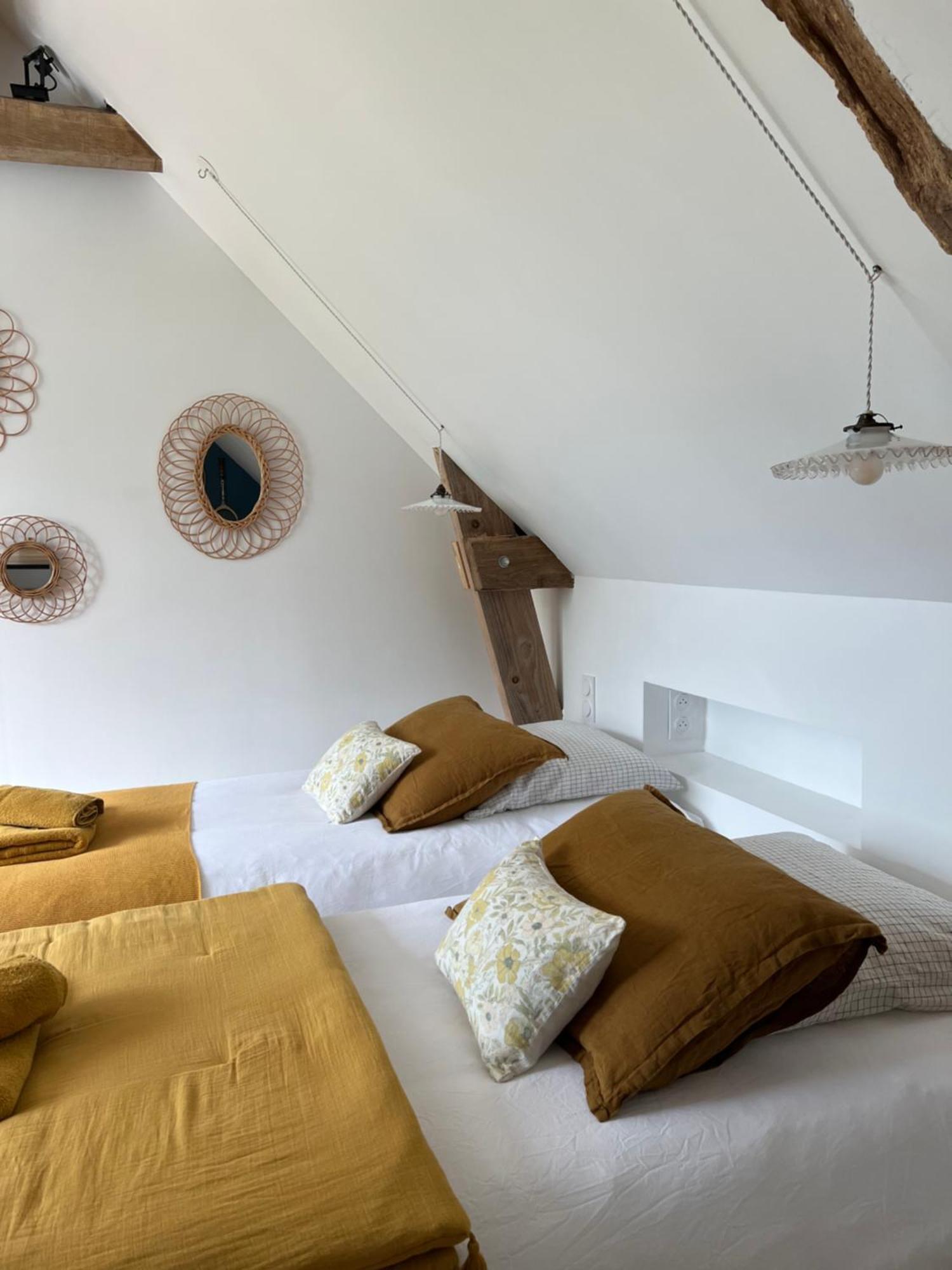 Le Logis De La Lettre Bed & Breakfast Tinteniac Exterior photo