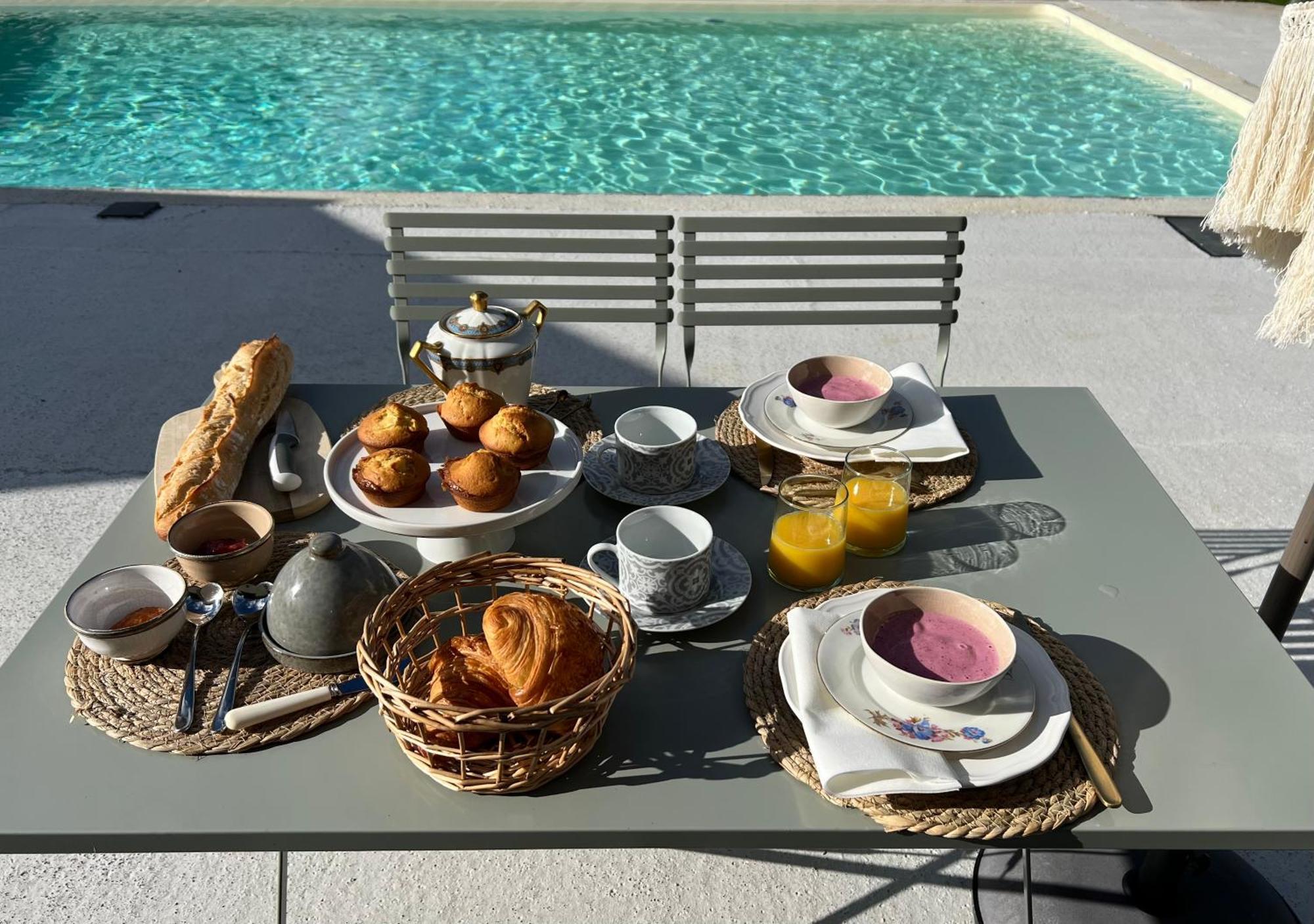 Le Logis De La Lettre Bed & Breakfast Tinteniac Exterior photo