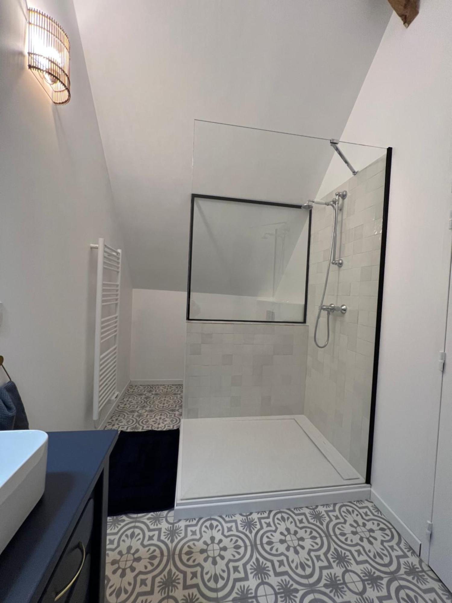 Le Logis De La Lettre Bed & Breakfast Tinteniac Room photo